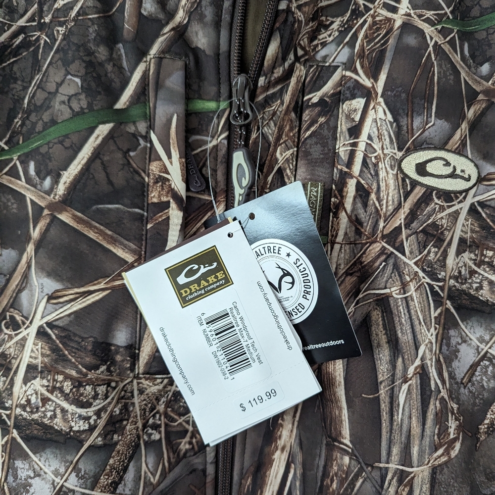 Realtree Drake Waterflow Camo Windproof Tech Vest - Picture 3 of 5